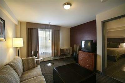 фото отеля Sandman Hotel & Suites Calgary West