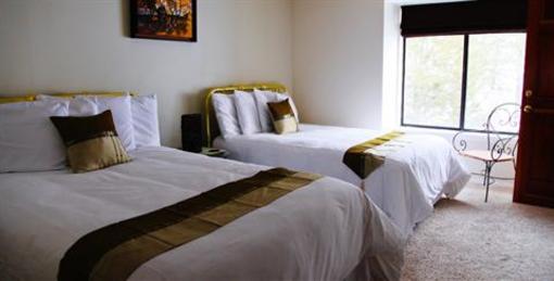фото отеля Sheridan House Inn