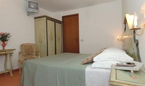 фото отеля Hotel Al Nuovo Teson Venice