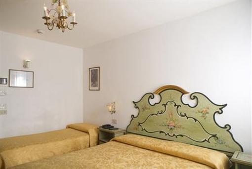 фото отеля Hotel Al Nuovo Teson Venice