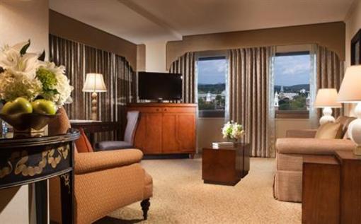 фото отеля The Omni New Haven Hotel at Yale