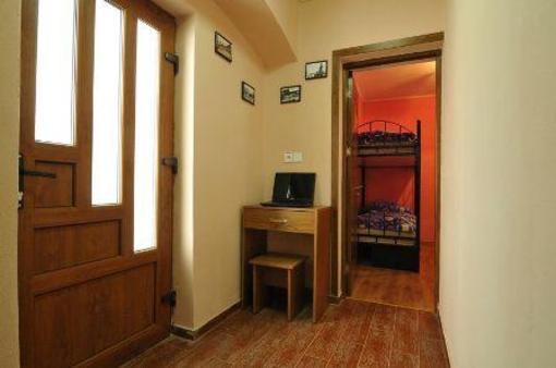 фото отеля Old Town Brasov Hostel