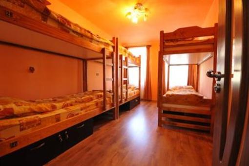 фото отеля Old Town Brasov Hostel