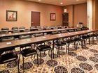 фото отеля Holiday Inn Express Hotel & Suites McPherson