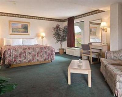 фото отеля Days Inn IH 40 & Sycamore View
