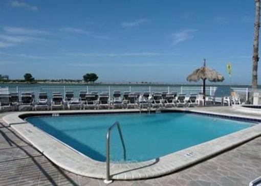 фото отеля GulfView Hotel - On The Beach