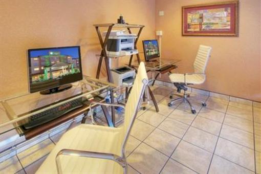 фото отеля Holiday Inn Hotel & Suites Albuquerque Airport - Univ Area