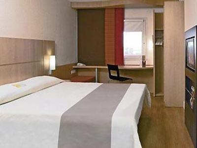 фото отеля Hotel Ibis Dalian Sanba Square