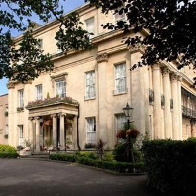 фото отеля Willoughby House Hotel Cheltenham