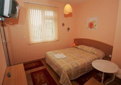 фото отеля Ognian Apartments Sofia