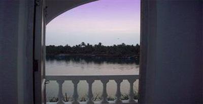 фото отеля Hotel Riversal by the Sea