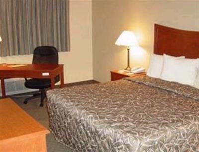 фото отеля Emerald Coast Inn & Suites Fort Walton Beach