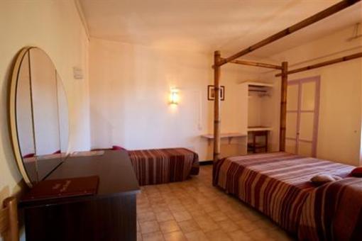 фото отеля Bon Accueil Hotel Porto-Ota