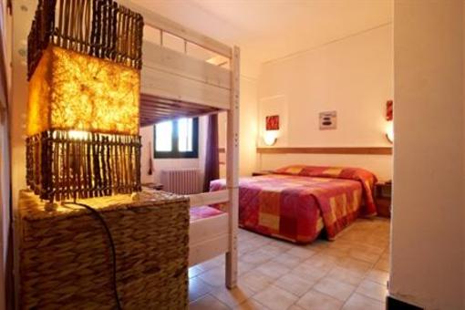 фото отеля Bon Accueil Hotel Porto-Ota
