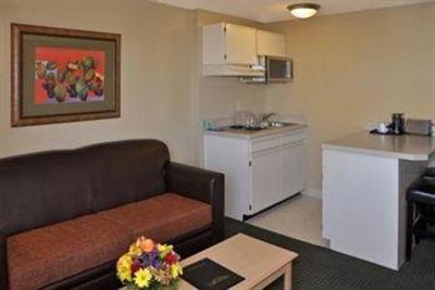 фото отеля Oxford Suites Lancaster (California)