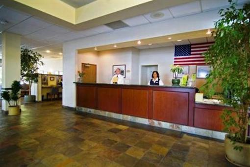 фото отеля Best Western Plus Gateway Hotel Santa Monica