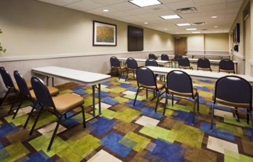 фото отеля Holiday Inn Express Hotel & Suites Mankato East
