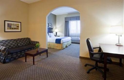 фото отеля Holiday Inn Express Hotel & Suites Mankato East