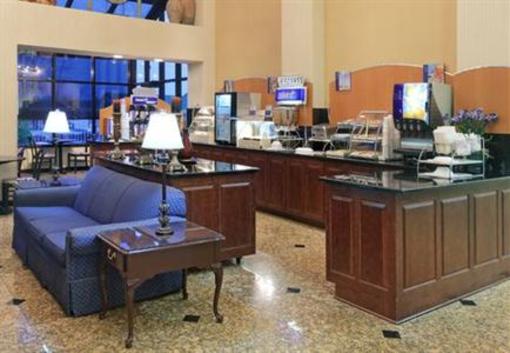 фото отеля Holiday Inn Express Southaven