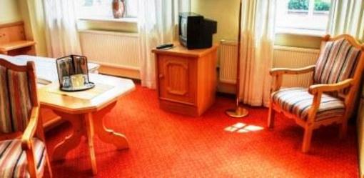 фото отеля Hotel Gasthaus zur Linde