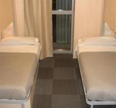 фото отеля Barcelona Urbany Hostel