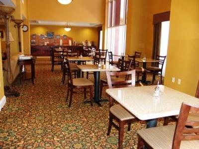 фото отеля Holiday Inn Express Tuscaloosa-University