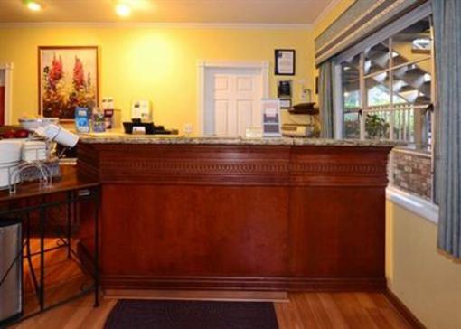 фото отеля Comfort Inn Carmel By The Sea
