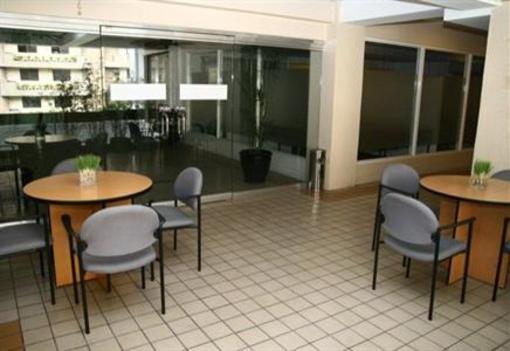 фото отеля Creekside Amorsolo Hotel