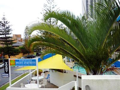 фото отеля Broadbeach Central Holiday Units