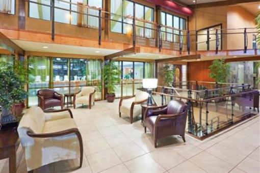 фото отеля Holiday Inn Hyannis