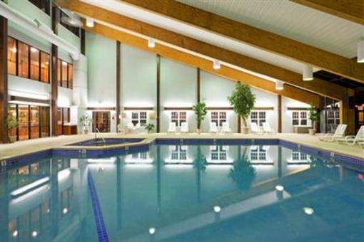 фото отеля Holiday Inn Hyannis