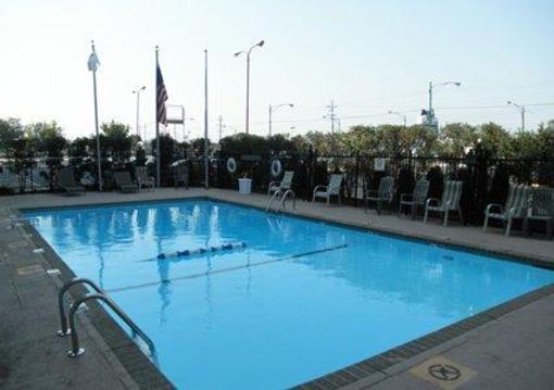 фото отеля Clarion Hotel Chicago Midway