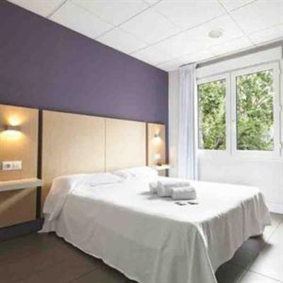 фото отеля Hostal Putxet Barcelona
