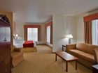 фото отеля Holiday Inn Express Hotel & Suites - Tampa Stadium Airport