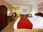 фото отеля Holiday Inn Express Hotel & Suites - Tampa Stadium Airport