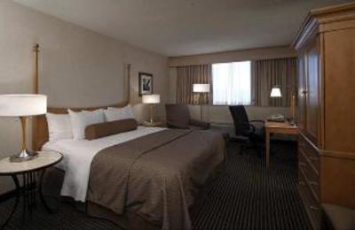 фото отеля Hilton Crystal City at Washington Reagan National Airport