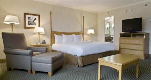 фото отеля Hilton Crystal City at Washington Reagan National Airport