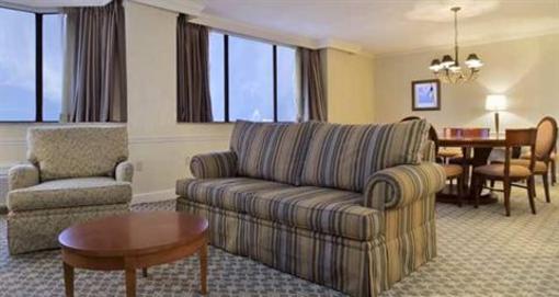 фото отеля Hilton Crystal City at Washington Reagan National Airport