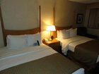 фото отеля Hilton Crystal City at Washington Reagan National Airport