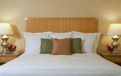 фото отеля Ilikai Hotel & Suites