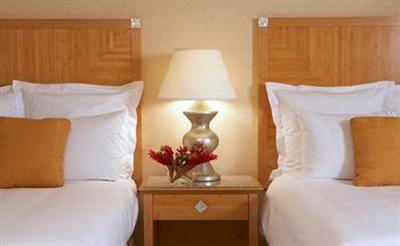 фото отеля Ilikai Hotel & Suites