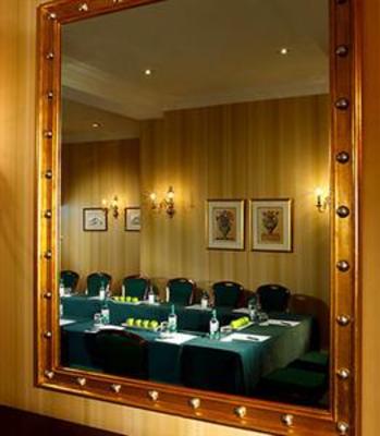 фото отеля Dalmahoy A Marriott Hotel & Country Club