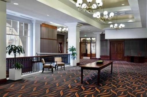 фото отеля Crowne Plaza