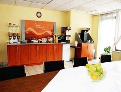 фото отеля Days Inn - Windsor