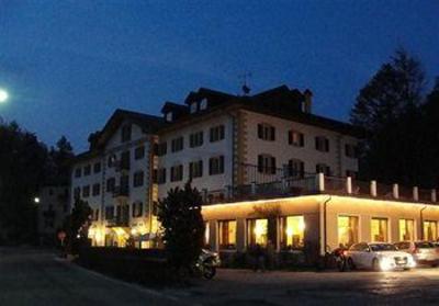 фото отеля Hotel Du Lac Lavarone