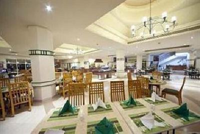 фото отеля Coral Beach Rotana Resort Montazah