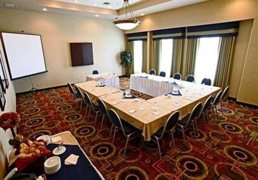 фото отеля Fairfield Inn & Suites Belleville
