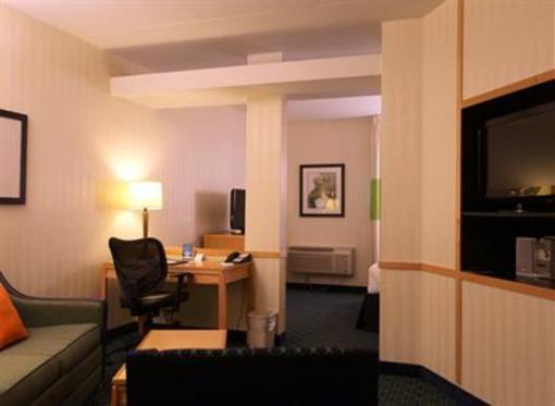 фото отеля Fairfield Inn & Suites Belleville