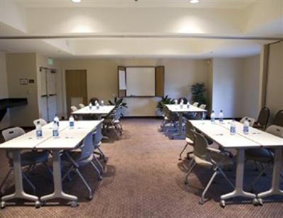 фото отеля Staybridge Suites Tallahassee I-10 East