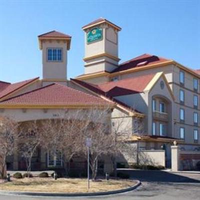 фото отеля La Quinta Inn and Suites Denver International Airport